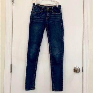 Sneak Peek women’s Low-Rise Jegging